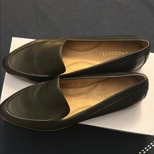 AEROSOLES Dark Leather Loafers